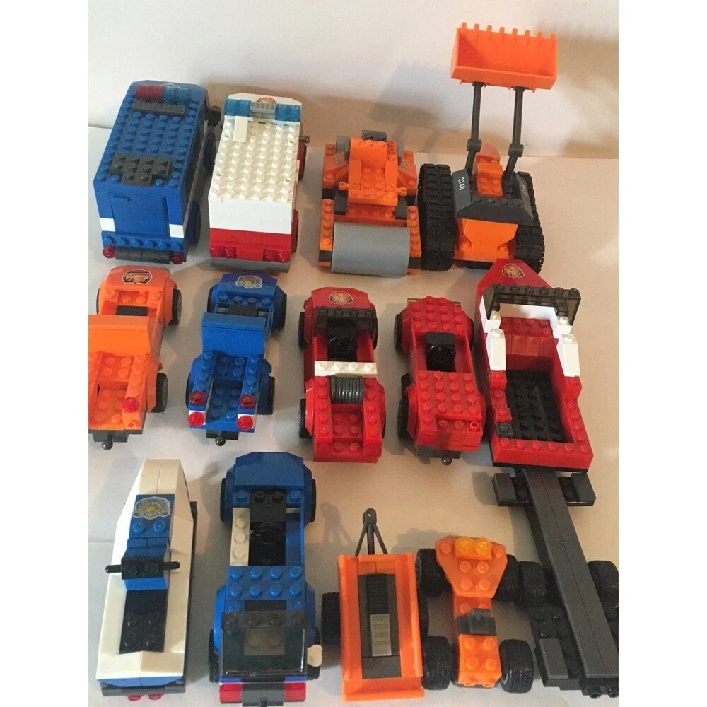 Mega Bloks Police Fire Patrol Rescue Construction Worker Set Tools Hat Figures